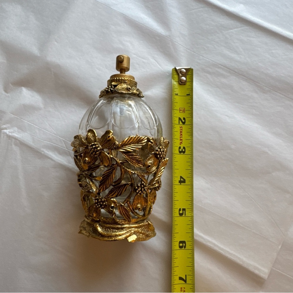 Matson Vintage Refillable Gold and Glass Perfume Atomizer - Picture 6 of 6